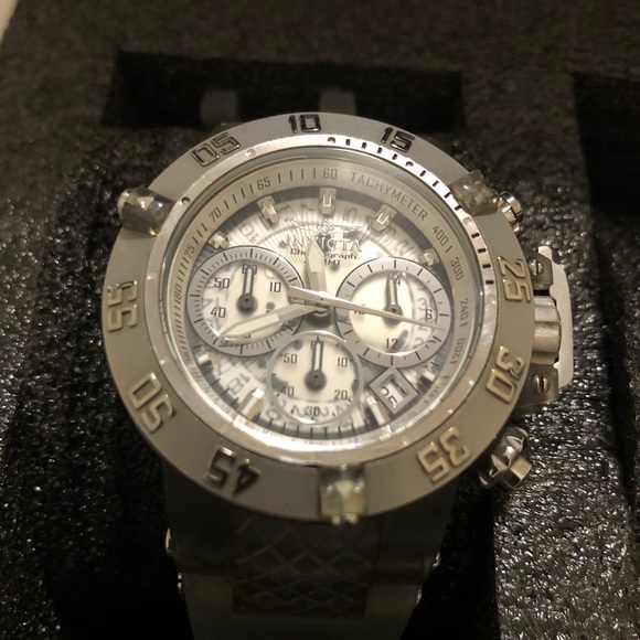 Mens INVICTA Watches with Dive Case - Picture 3 of 4